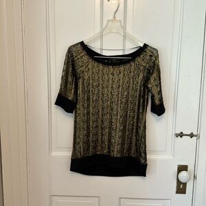 Sanctuary black and gold short sleeved dressy top